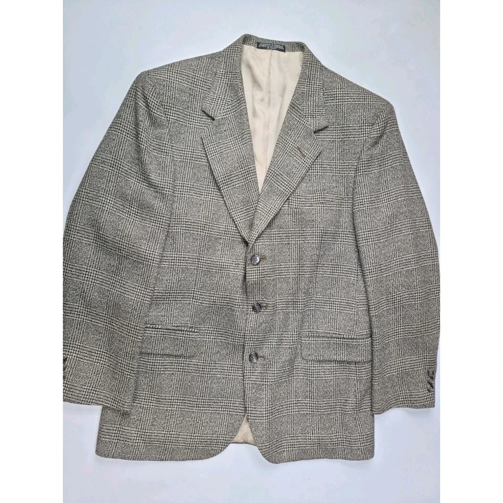 J Riggins Mens Wool Sports Coat 40R Taupe Plaid 3 Button Blazer P506